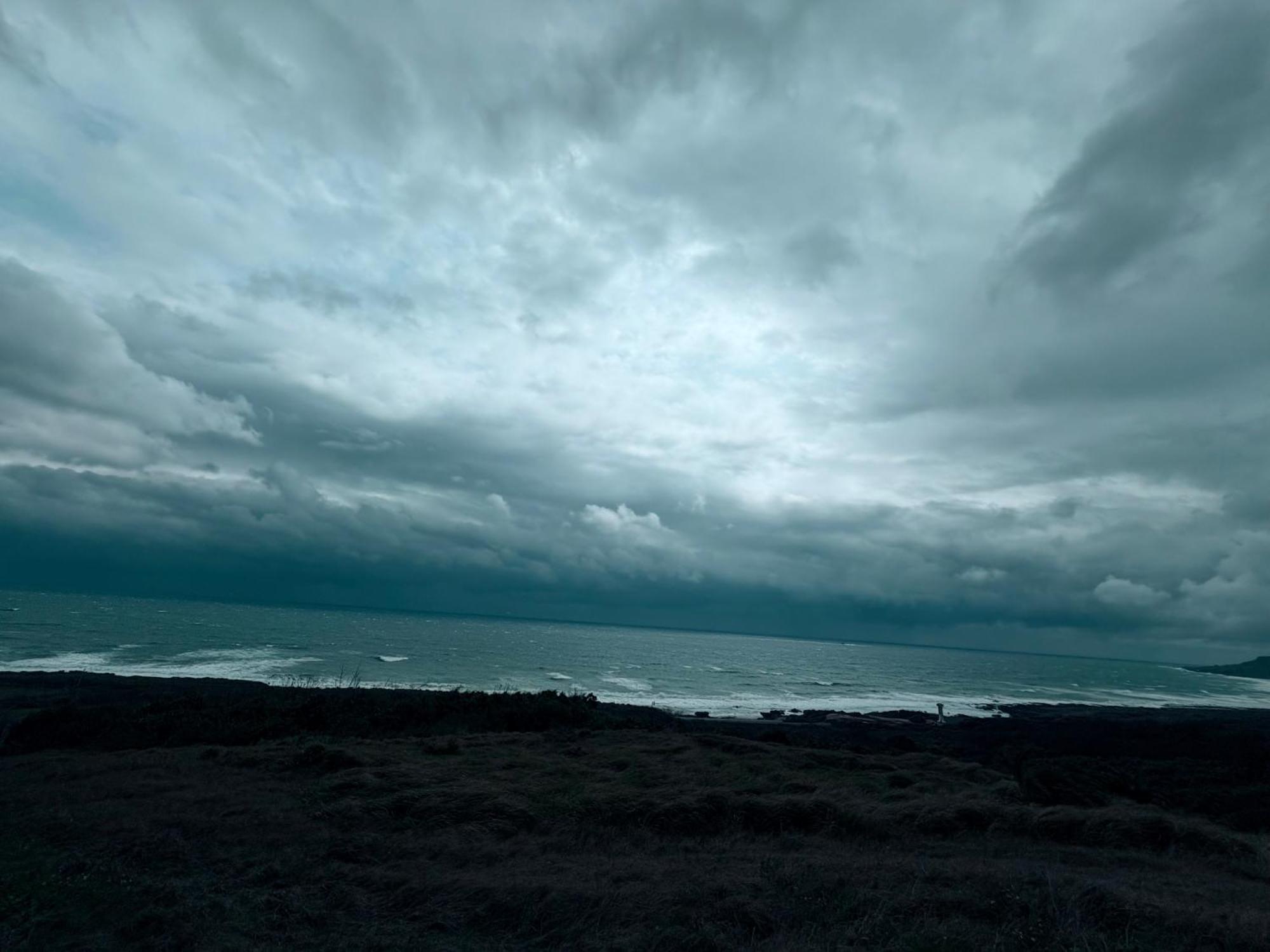 Cape Eluanbi 墾丁海景包棟船帆石海景五臥室villa Ig Kenting Timehouse Beach Villal 五餅二魚l住宿l包棟lktvl麻將l廚房l德州撲克桌遊i步行至沙灘三分鐘 Ig官網私密預約優惠i墾丁海景包棟i船帆石包棟i מראה חיצוני תמונה